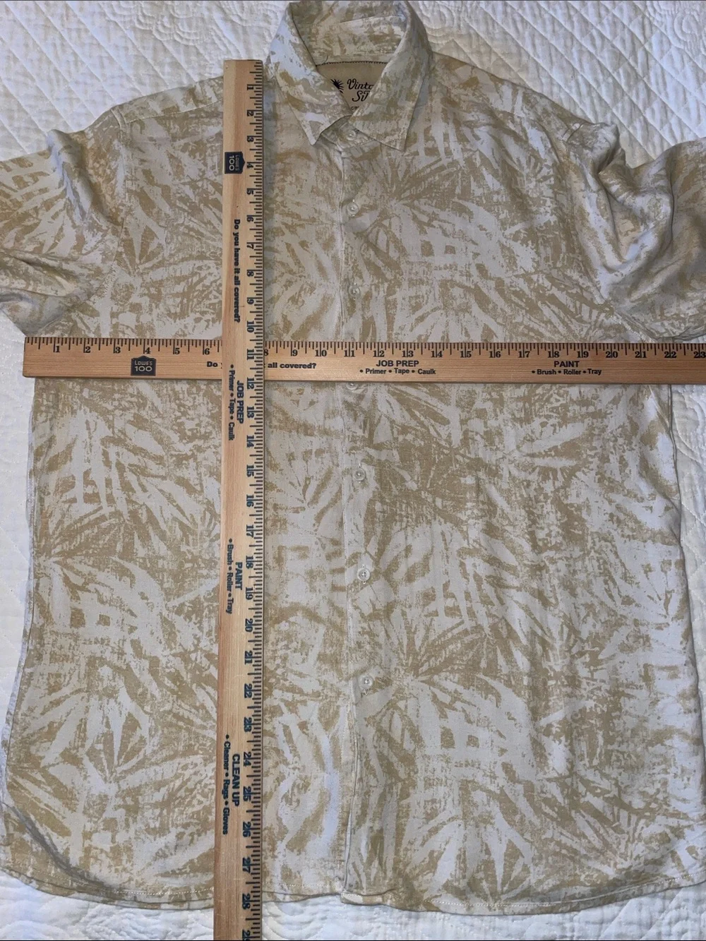 Silk Vintage Short-Sleeve Button-Up Shirt in Beige & White Palm Pattern. Size M - Picture 10 of 12